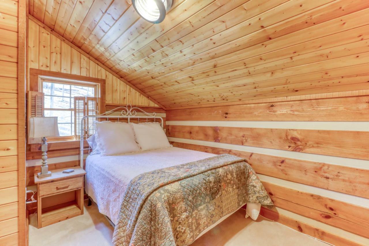 The Cove At Country Acres Villa Whittier Exteriör bild